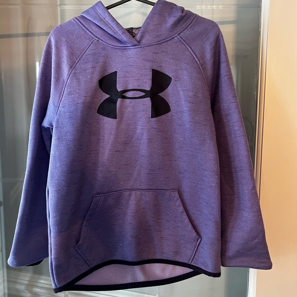 Girl’s Under Armour Sweatshirt